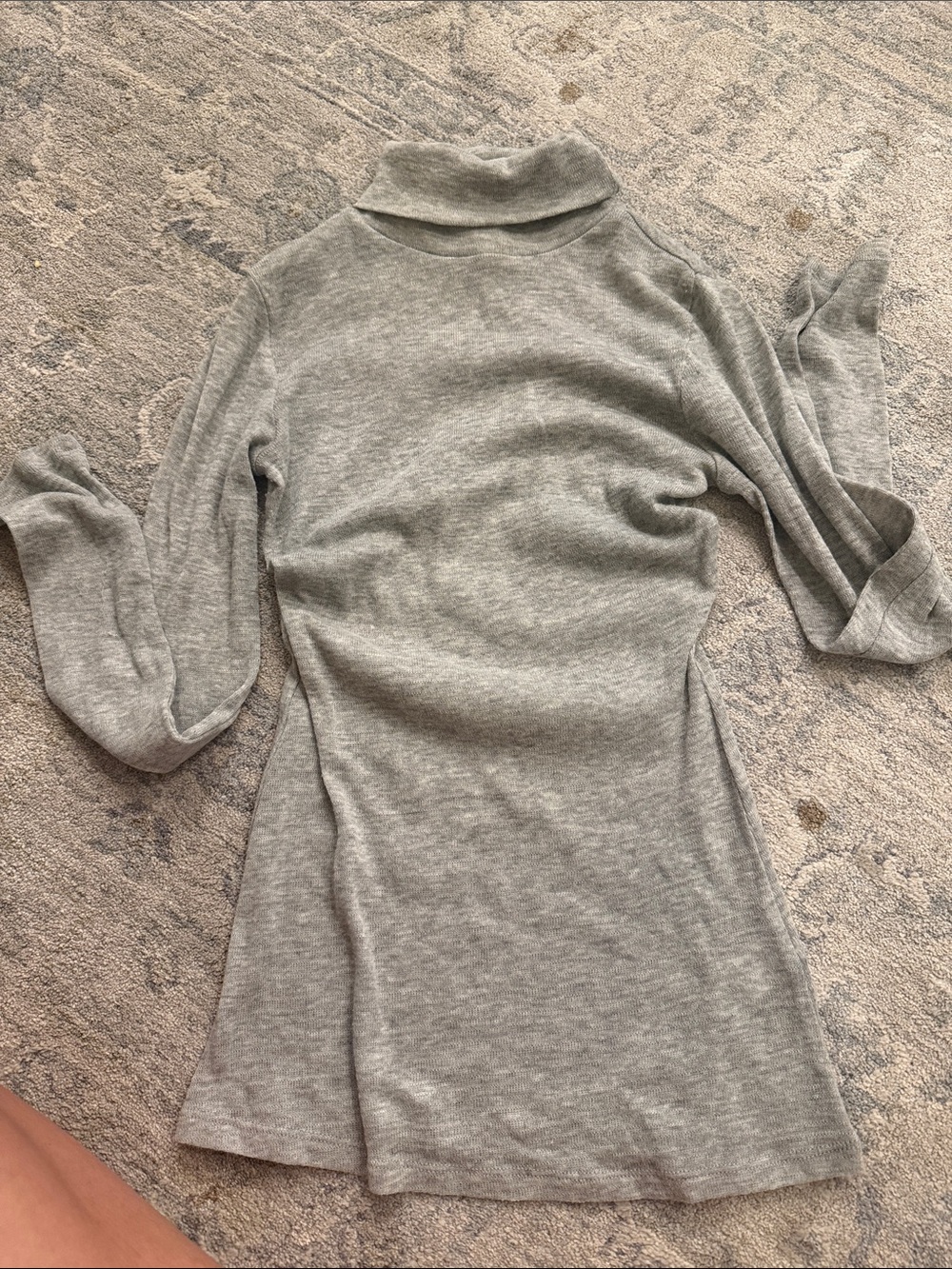 Ya Los Angeles Light Gray Turtleneck thin Knit Top